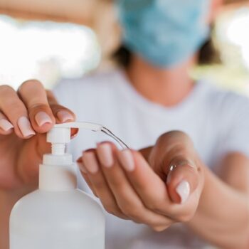 girl-treats-her-hands-with-antisuptics-high-quality-photo_72229-777 girl-treats-her-hands-with-antisuptics-high-quality-photo_72229-777